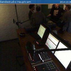 aftershow_fabian,arndt_und_wir_an_der_tuer